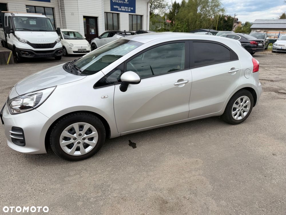 Kia Rio 1.2 Attract - 4