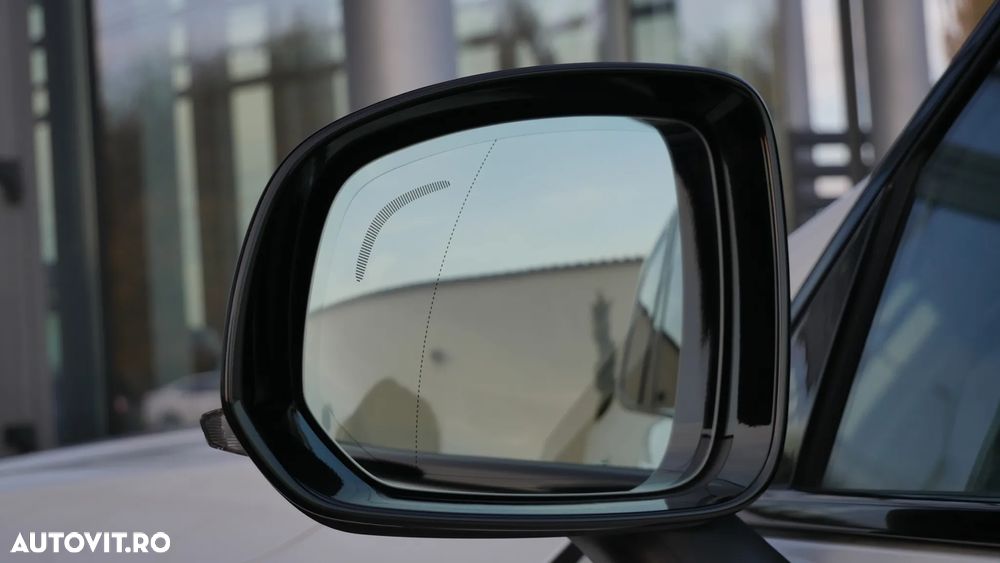 Volvo XC 90 T8 AWD Recharge Geartronic RDesign - 36