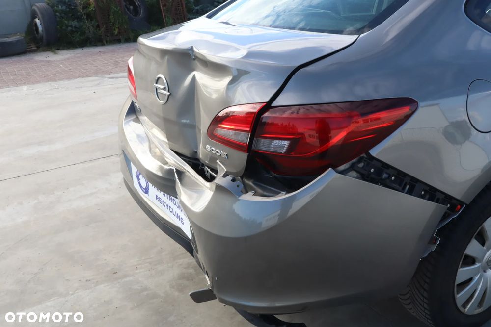 Opel Astra 1.4 T Active - 17