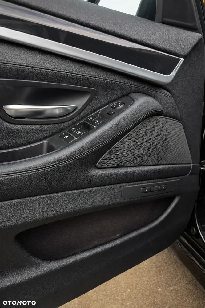 BMW Seria 5 520d - 8