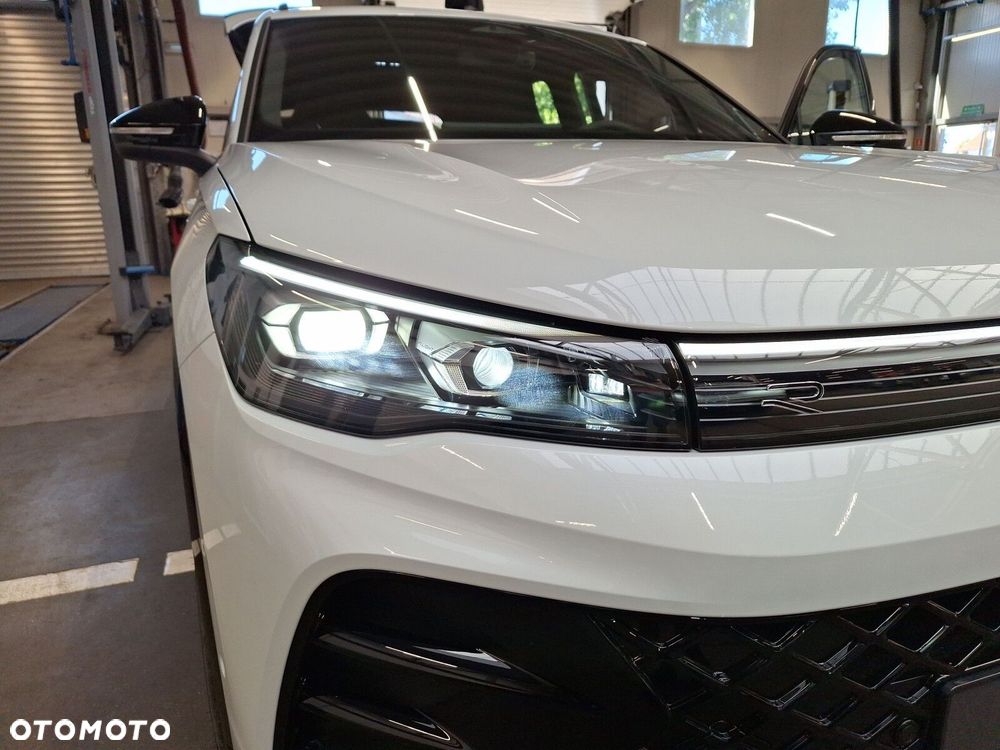 Volkswagen Tiguan 2.0 TDI R-Line Plus DSG - 27