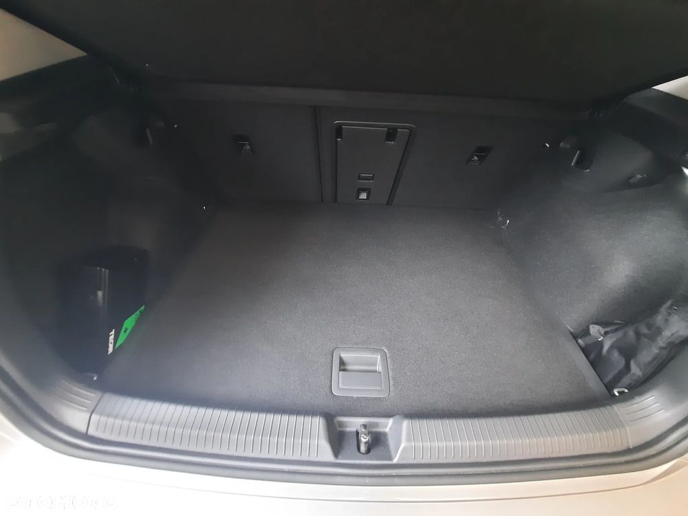 Volkswagen Golf 1.5 TSI OPF Life - 16