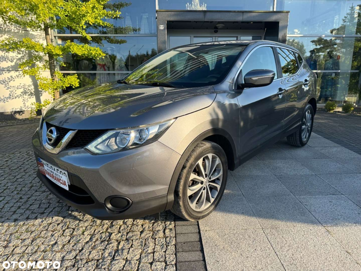 Nissan Qashqai - 25