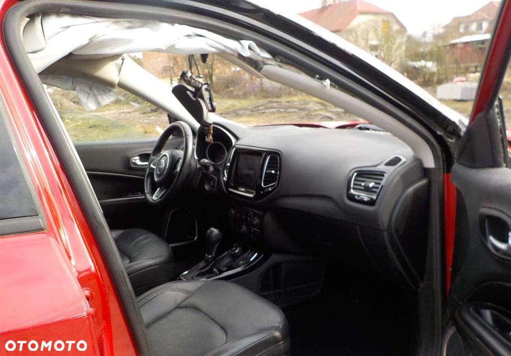 Jeep Compass - 22