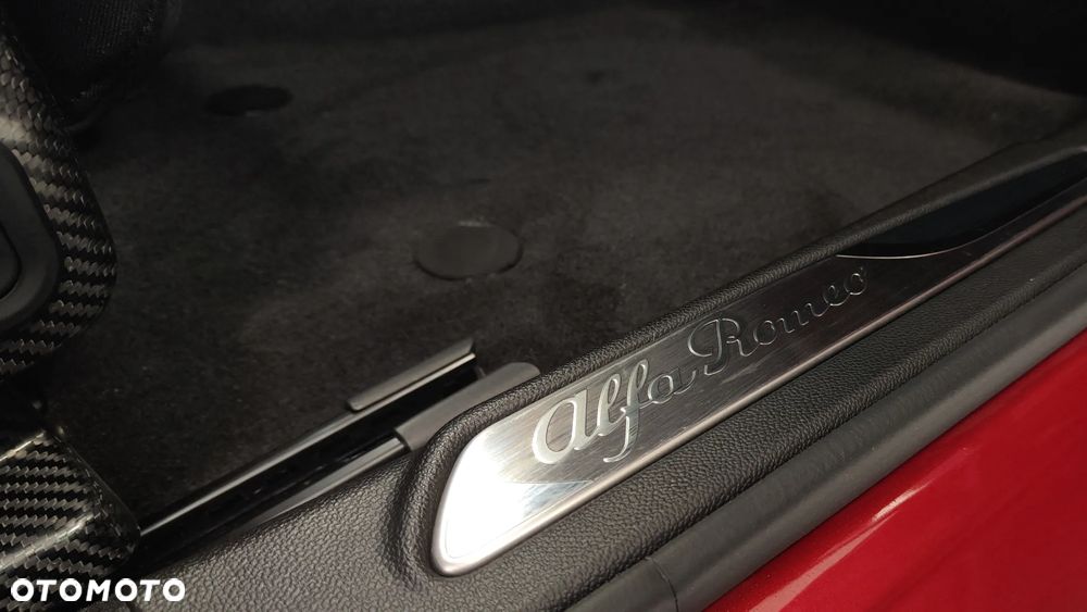 Alfa Romeo Giulia 2.9 Bi Turbo V6 Quadrifoglio - 20