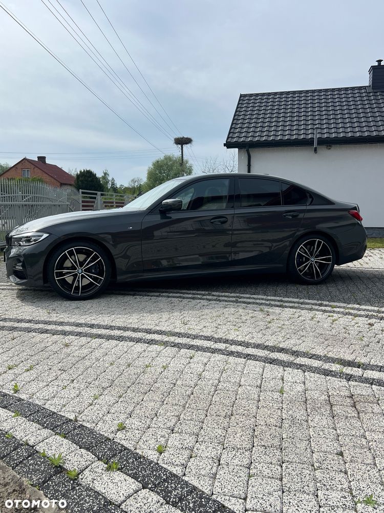 BMW Seria 3 330i xDrive M Sport sport - 2