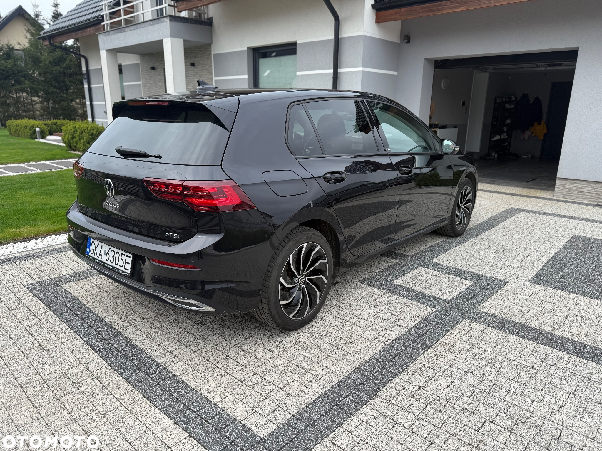 Volkswagen Golf - 5