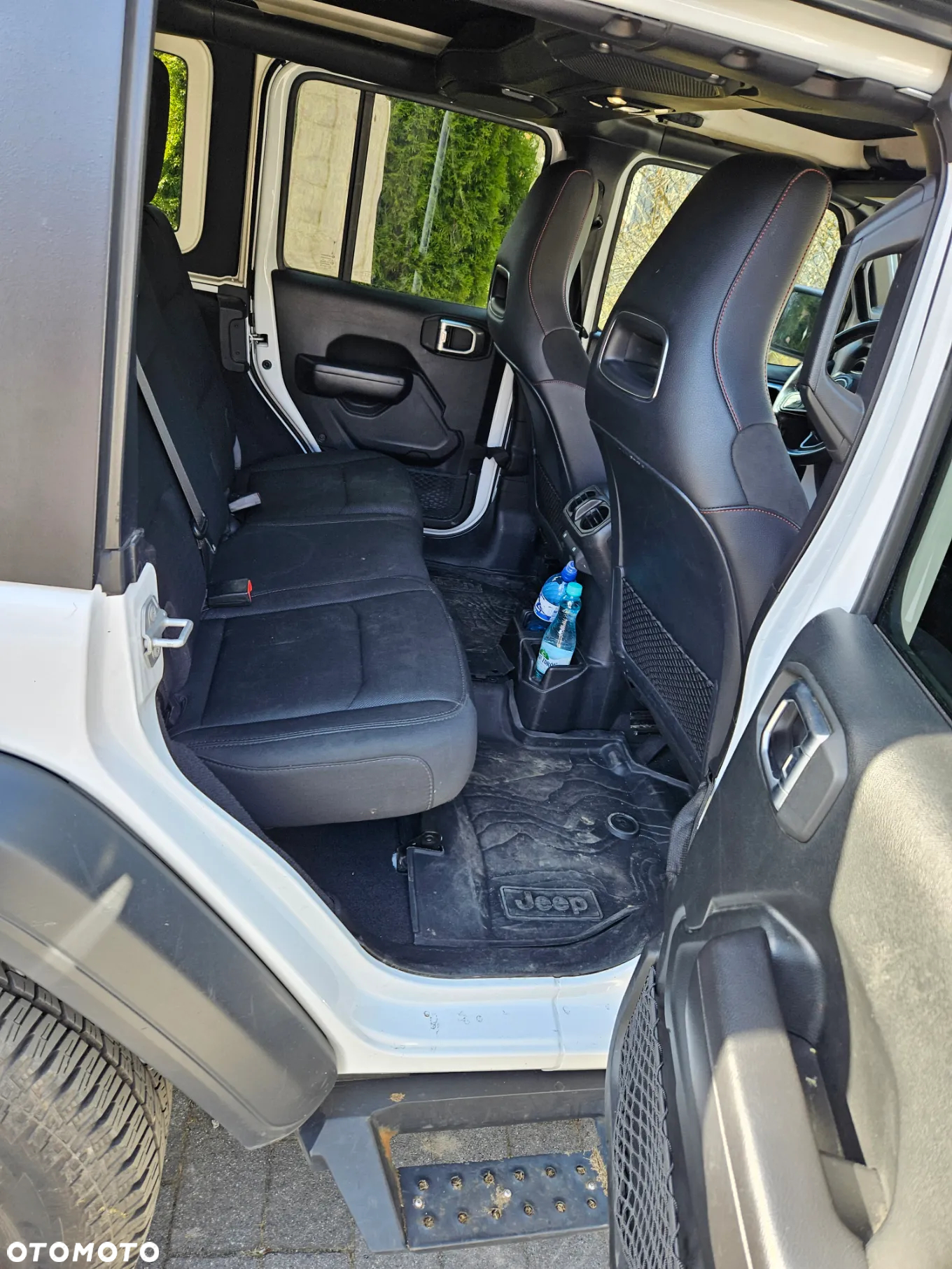 Jeep Wrangler - 9