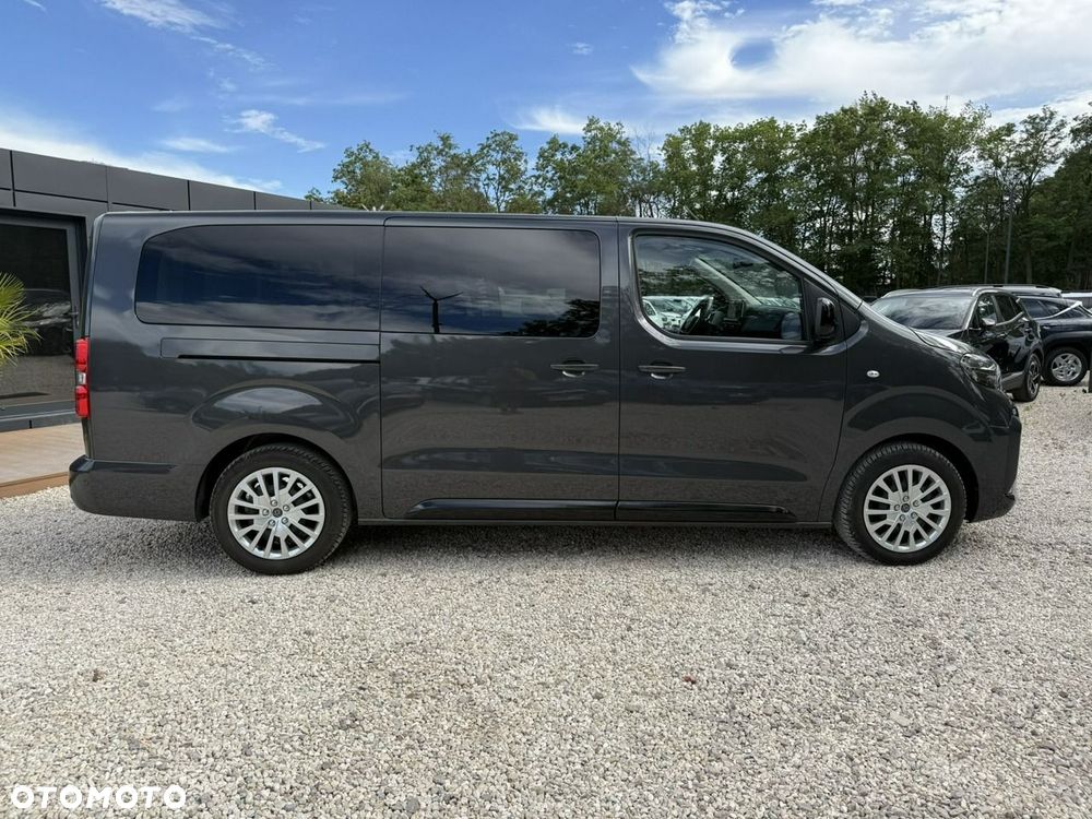 Peugeot Traveller - 22