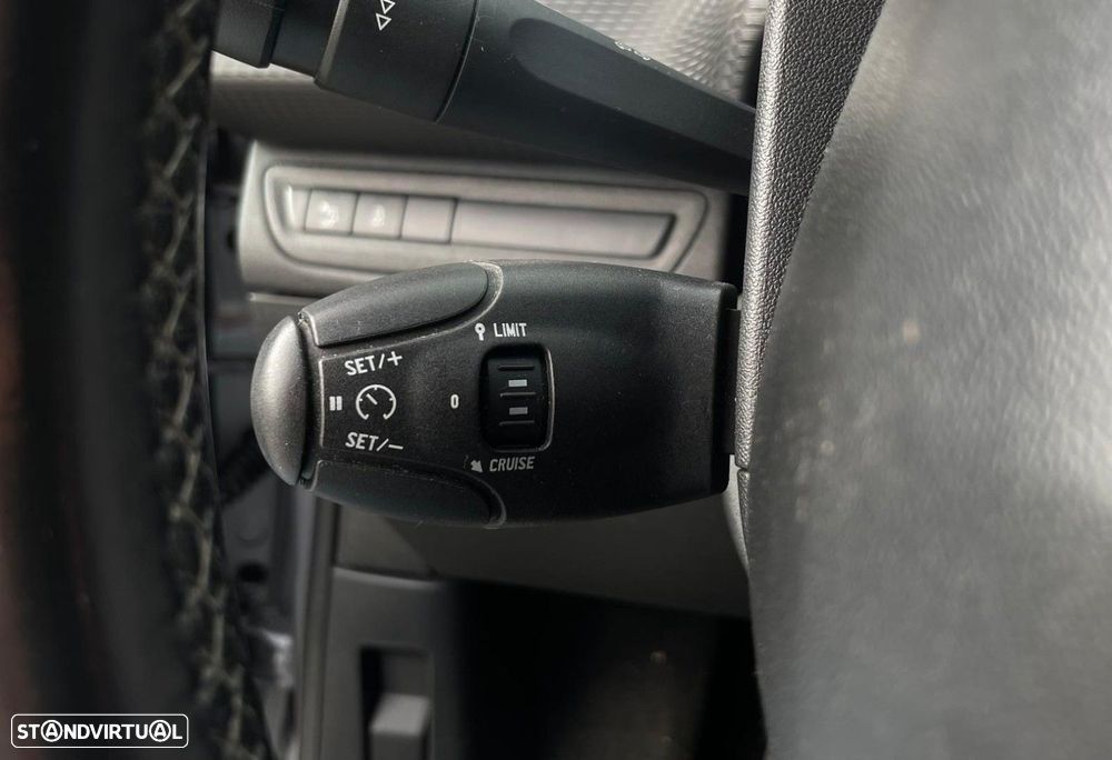 Peugeot 2008 1.2 PureTech Allure - 13