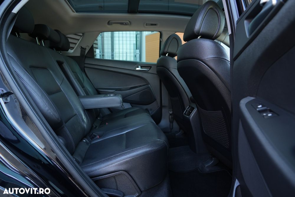 Hyundai Tucson 2.0 CRDI 4WD Automatik Premium - 11