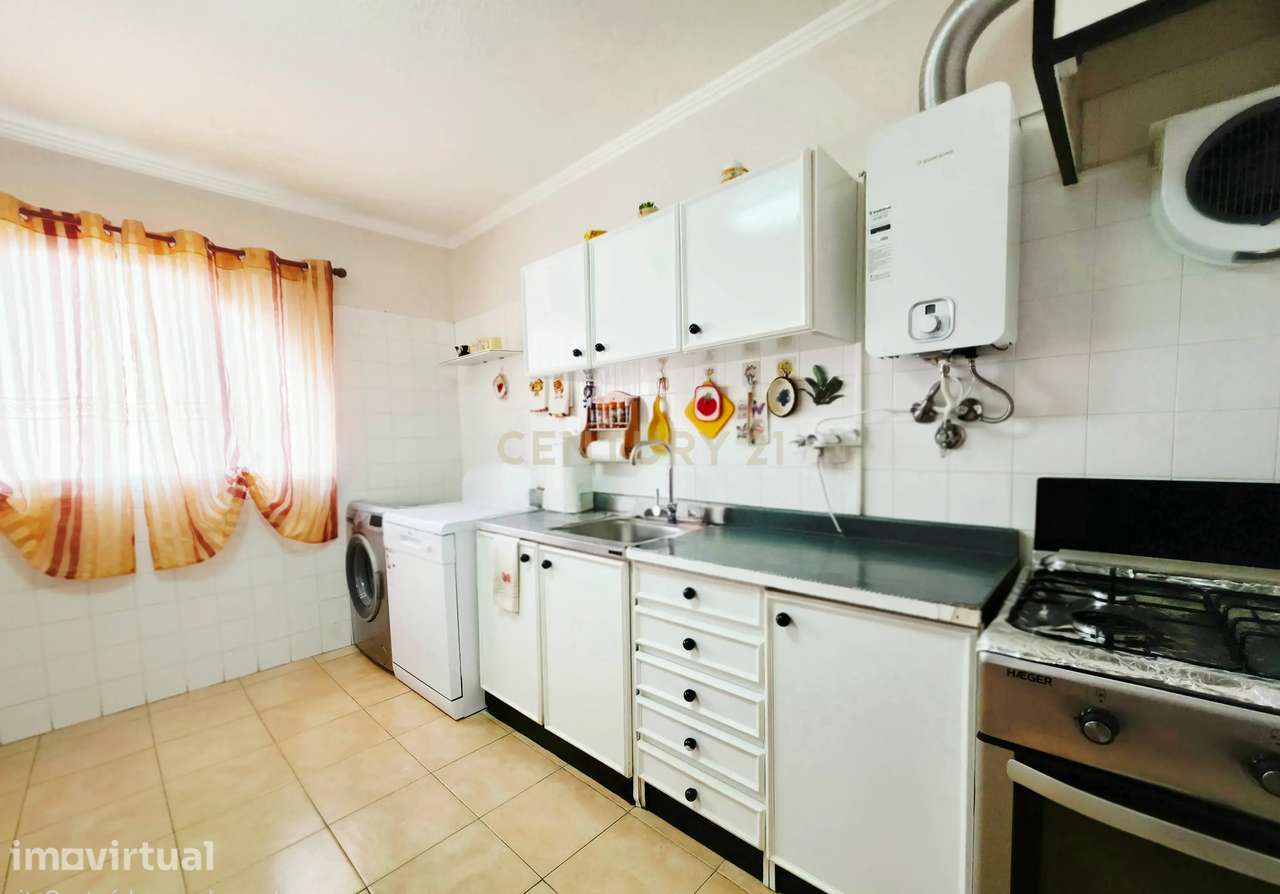 Duplex T2 em Vila Nova de Santo André - Grande imagem: 4/18