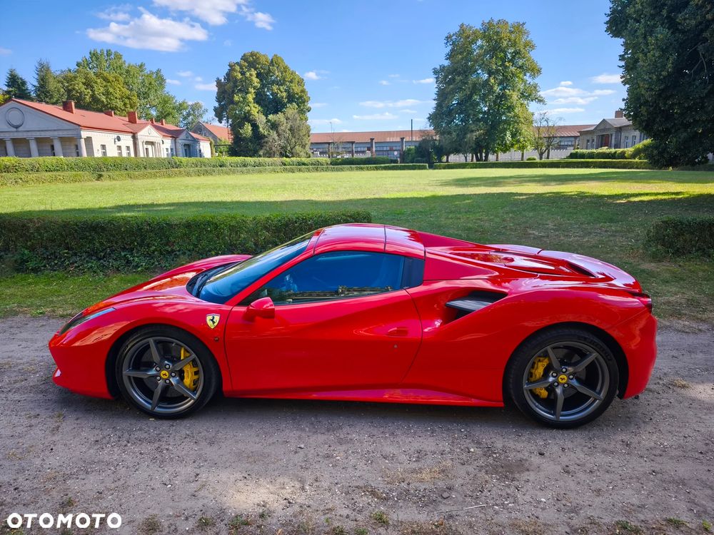 Ferrari 488 - 25