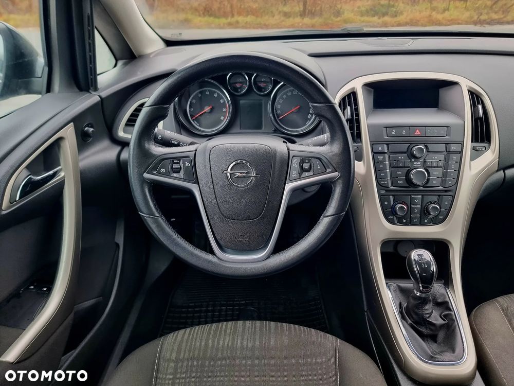 Opel Astra 1.6 Enjoy - 11