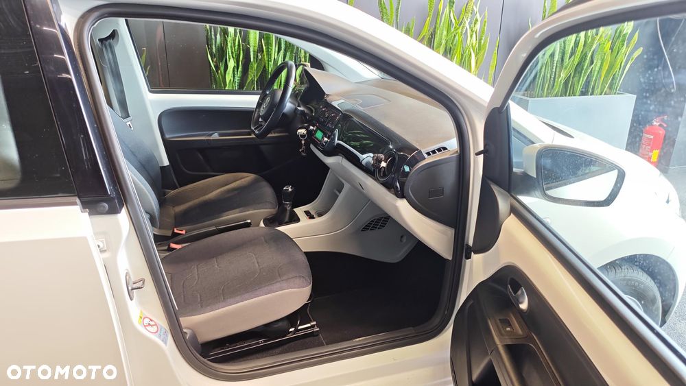 Volkswagen up! BlueMotion Technology move - 12