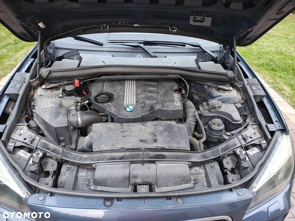 BMW X1 xDrive18d - 10