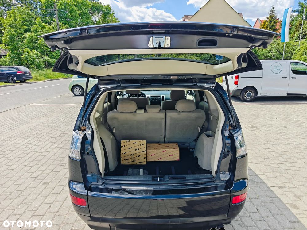 Mitsubishi Outlander 3.0 V6 XLS - 19