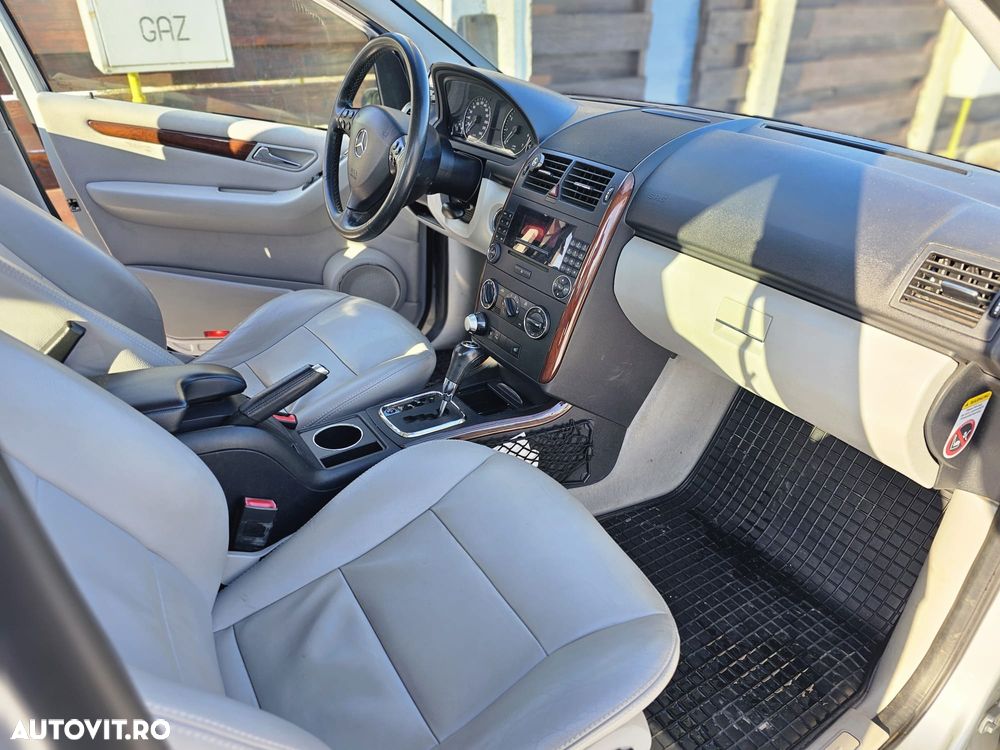 Mercedes-Benz A 170 Autotronic Elegance Grand Edition - 9