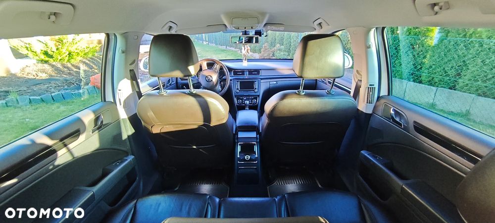 Skoda Superb 2.0 TDI 4x4 L&K DSG - 25