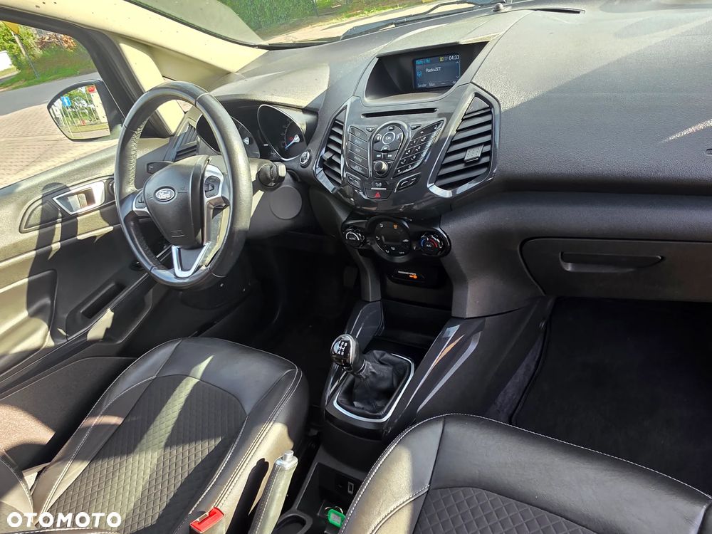 Ford EcoSport 1.5 TDCi TITANIUM - 12