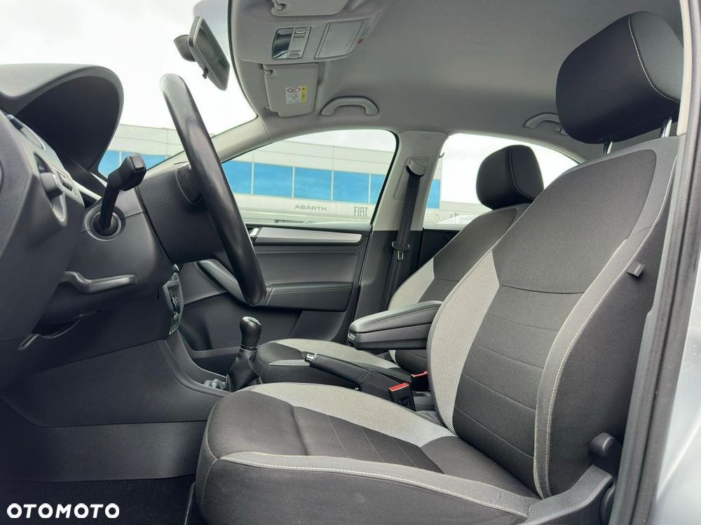 Skoda RAPID 1.0 TSI Ambition - 9
