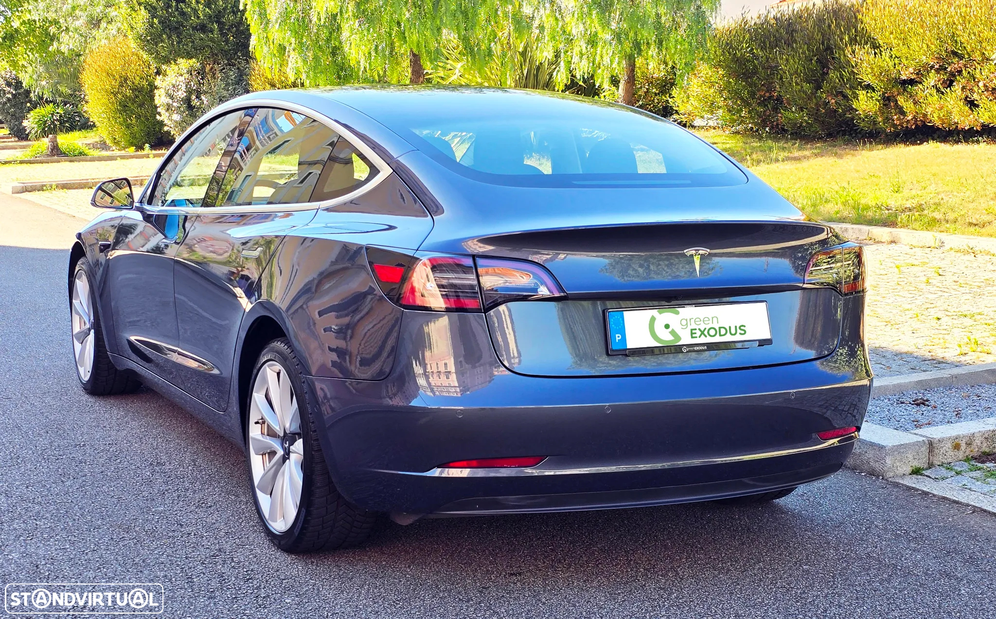Tesla Model 3 Standard Range Plus RWD - 3