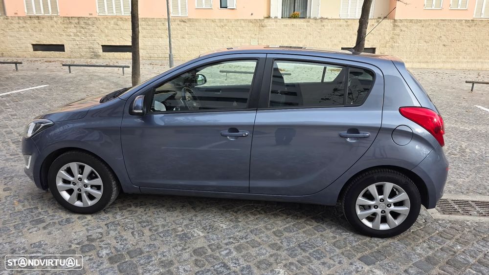 Hyundai i20 Active - 13