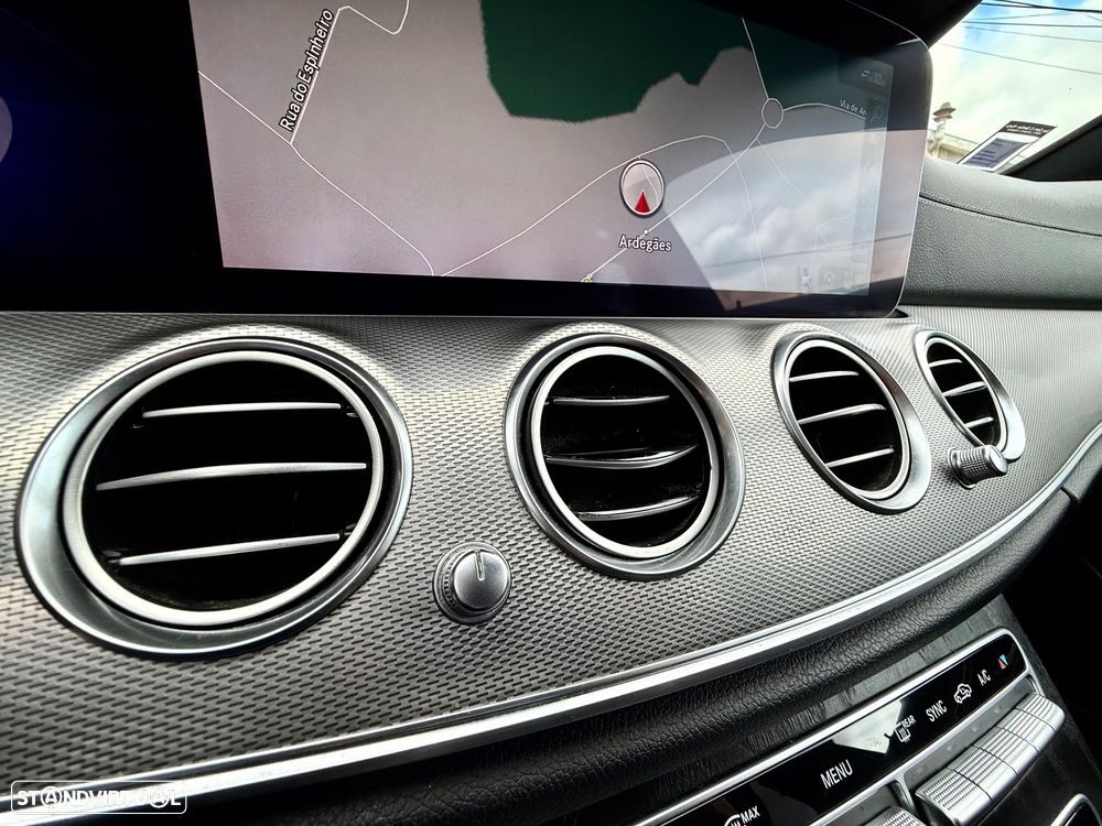 Mercedes-Benz E 300 d AMG - 29