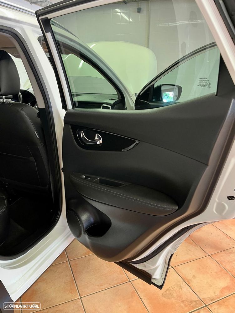 Nissan Qashqai 1.5 dCi N-Connecta Led - 30