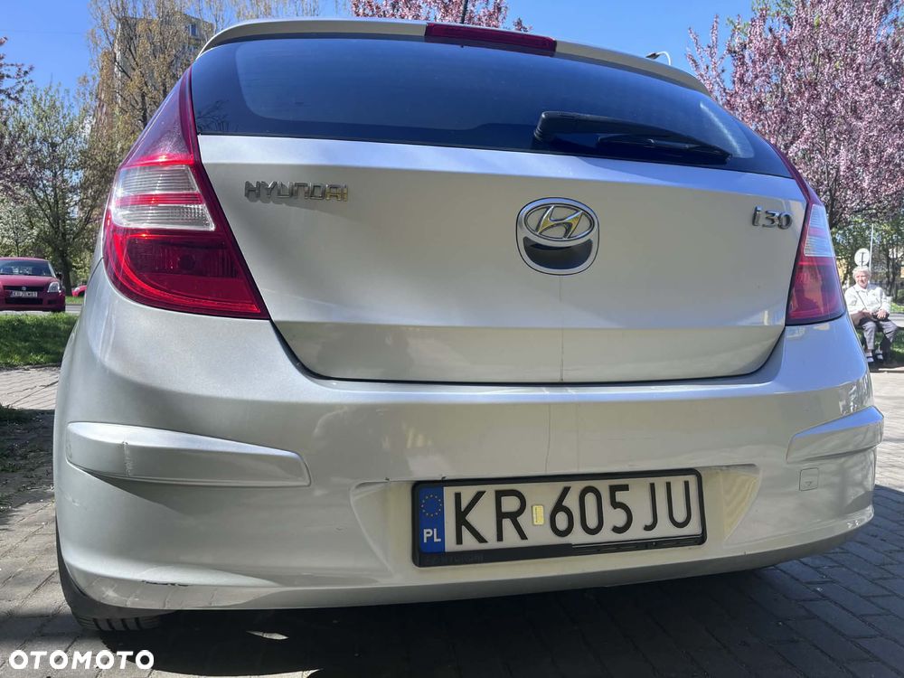 Hyundai i30 1.4 Classic + - 8