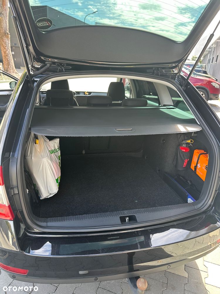 Skoda Octavia 2.0 TDI Ambition DSG - 21