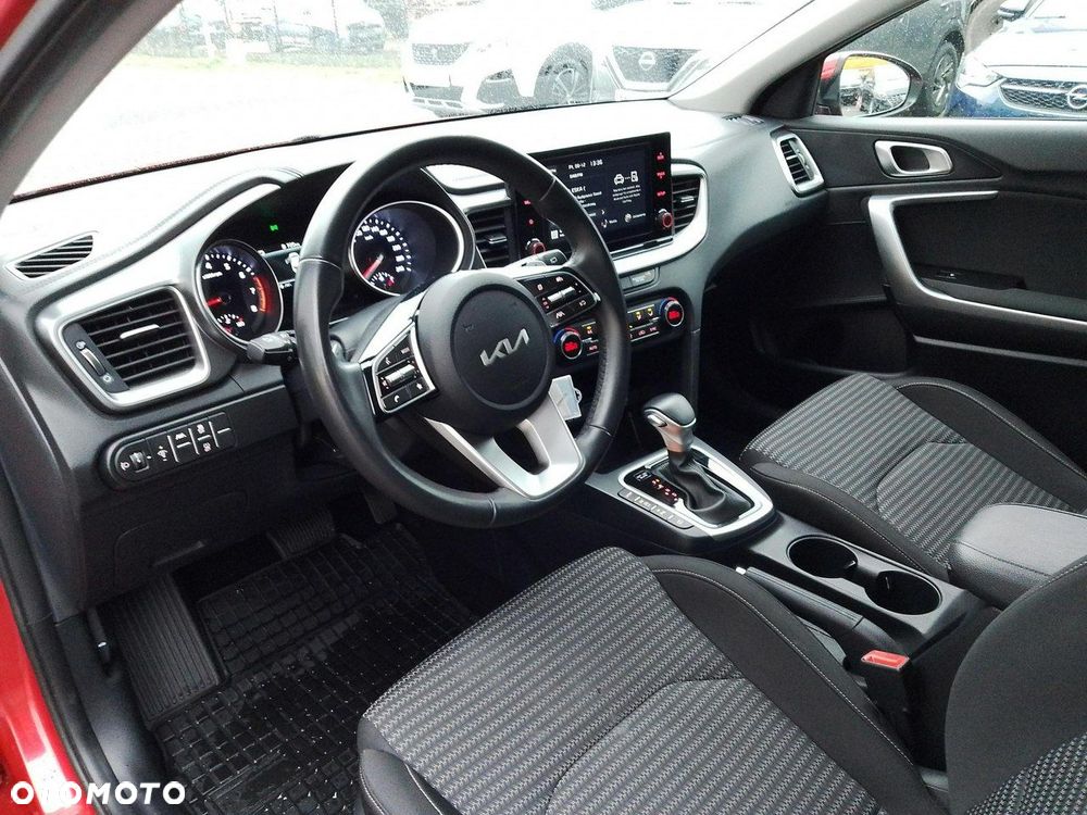 Kia Ceed 1.5 T-GDI M DCT - 9