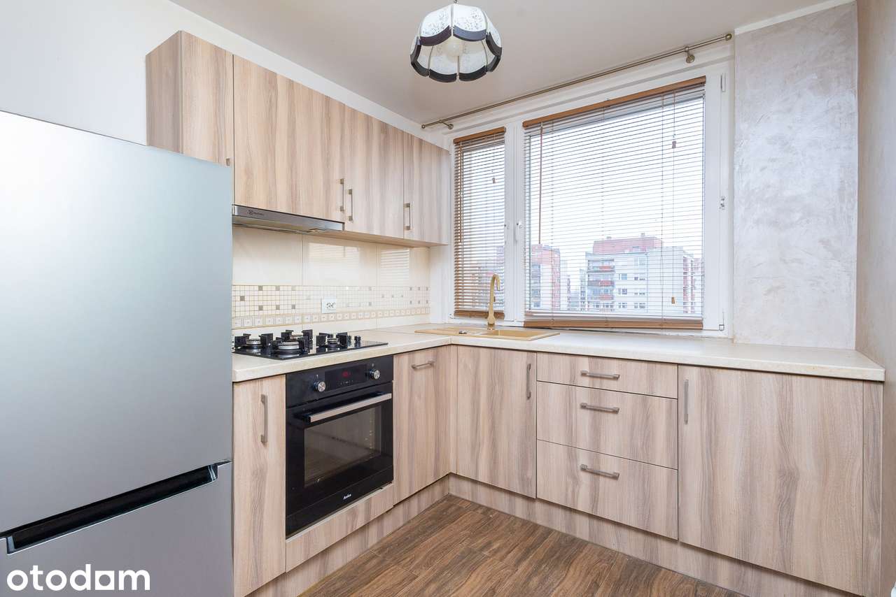 3 pokoje | 63 m² + komórka 5,30 m² | 8. piętro | balokn | Kozanów