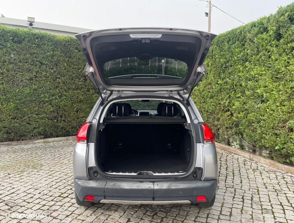 Peugeot 2008 1.2 PureTech Allure - 9
