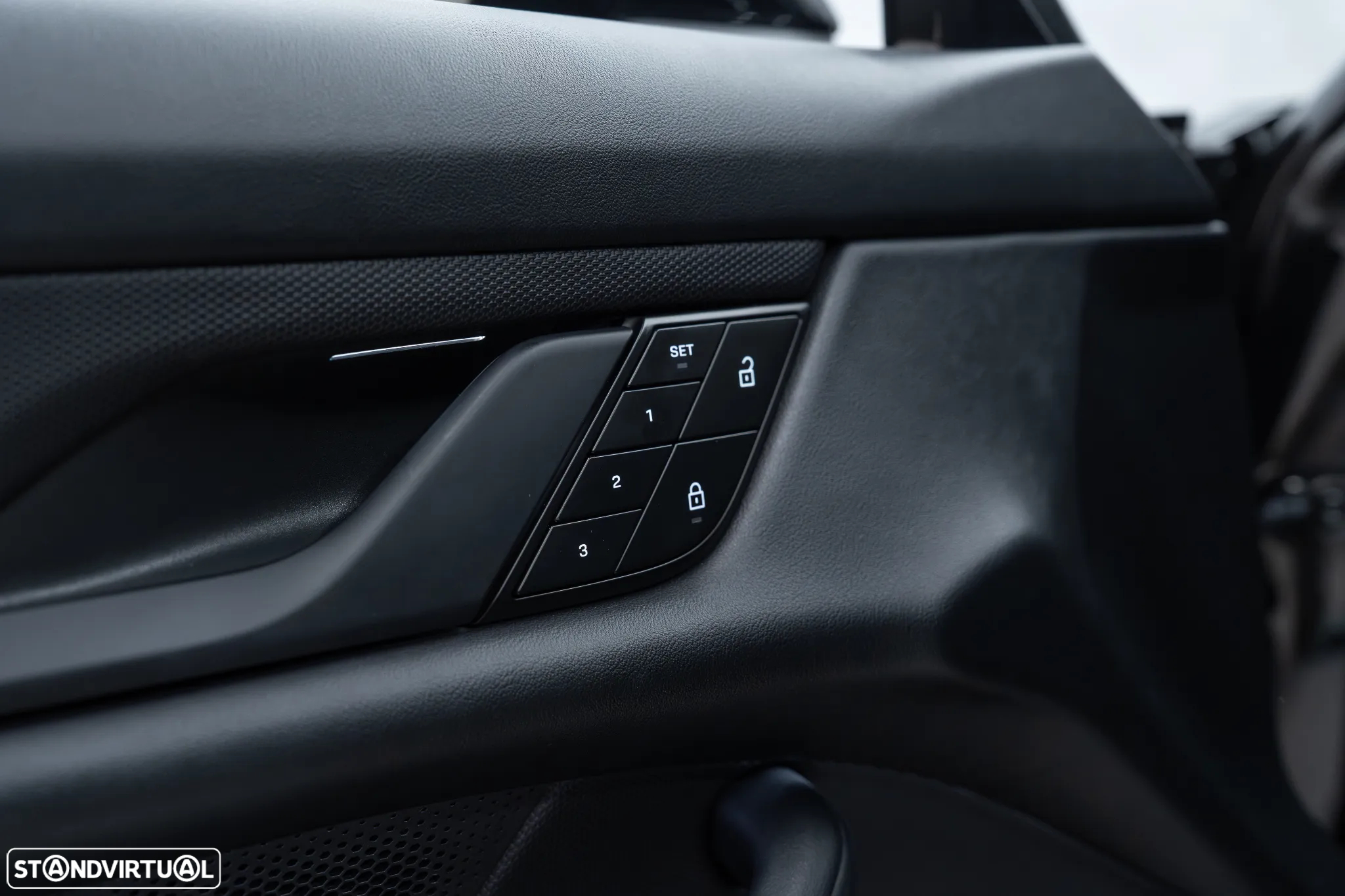Porsche Taycan Sport Turismo Standard - 25