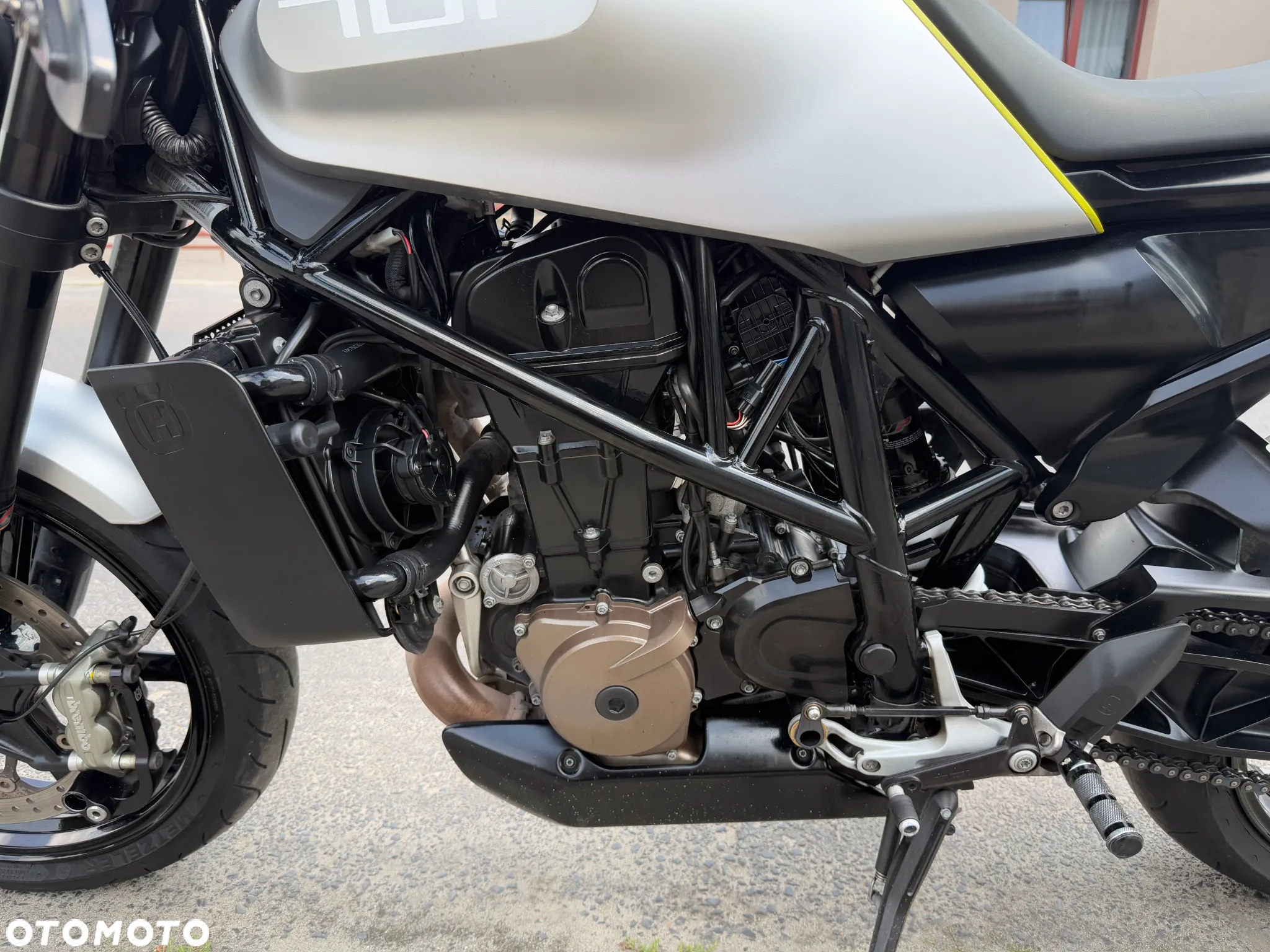 Husqvarna Vitpilen - 16