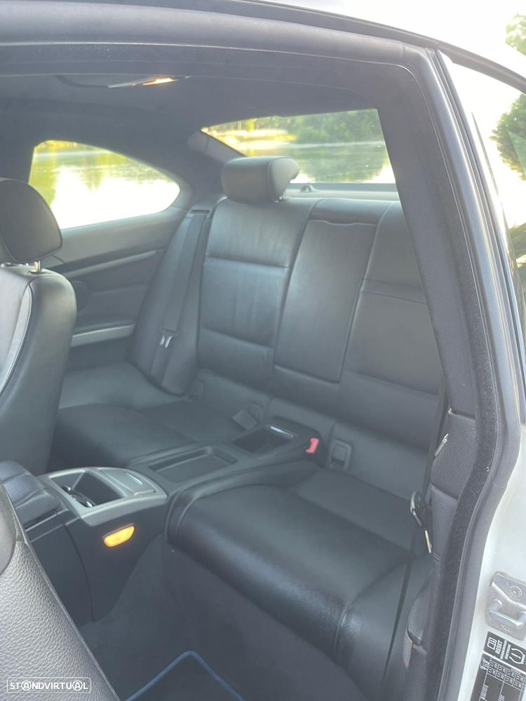 BMW 320 d M Sport Edition - 9
