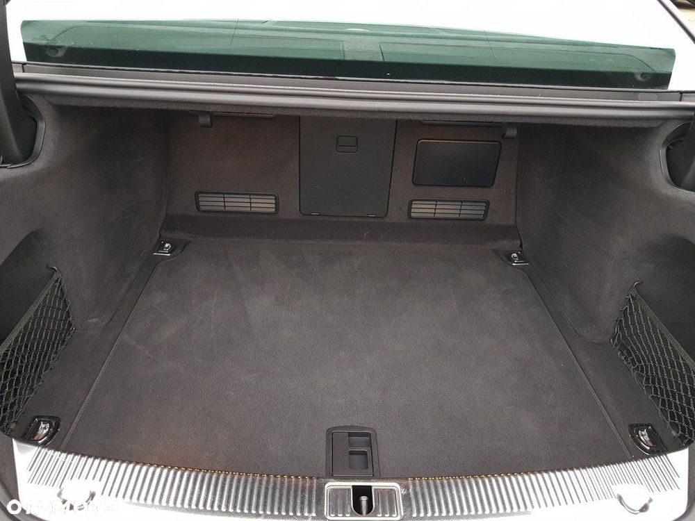 Audi A8 4.2 FSI Quattro - 14