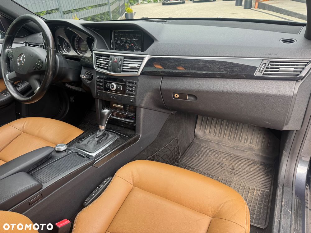 Mercedes-Benz Klasa E 220 CDI BlueEff Avantgarde - 15