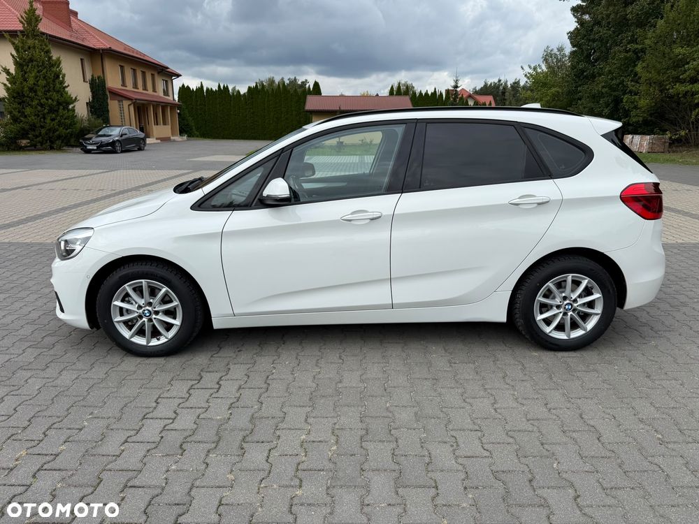 BMW Seria 2 216d - 5