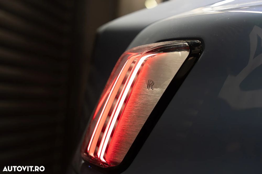 Rolls-Royce Spectre - 21