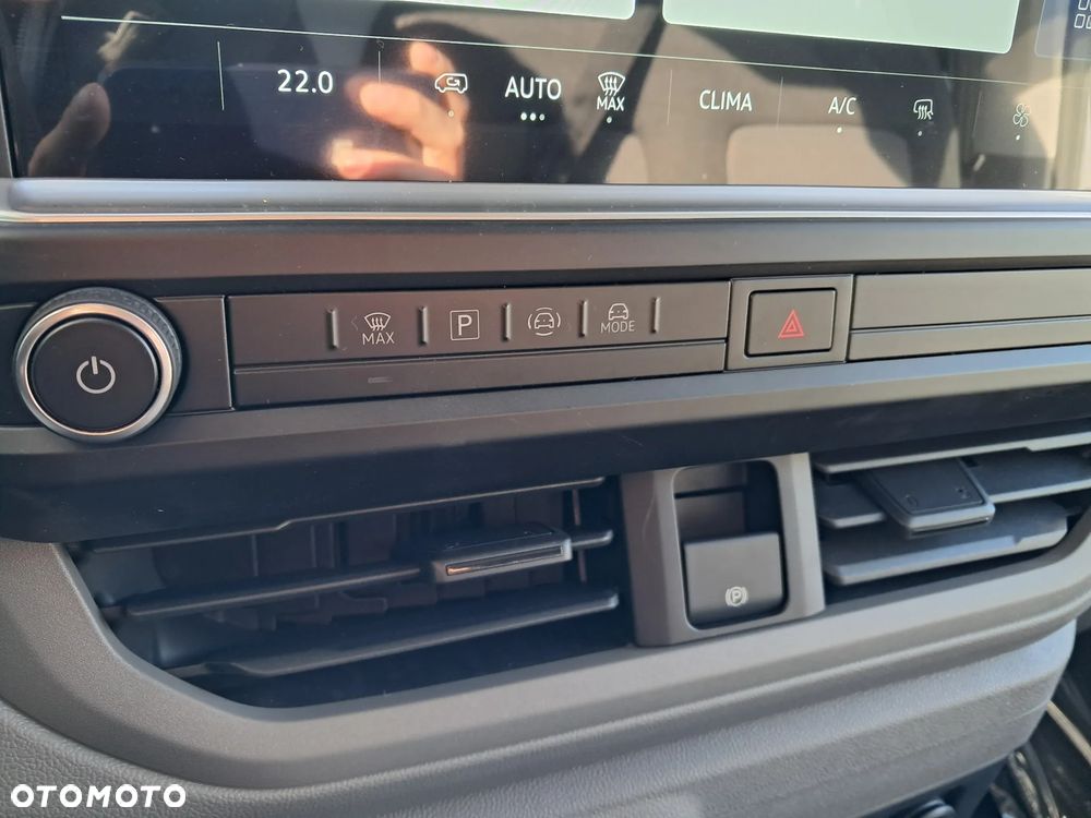 Volkswagen Transporter T7 - 33