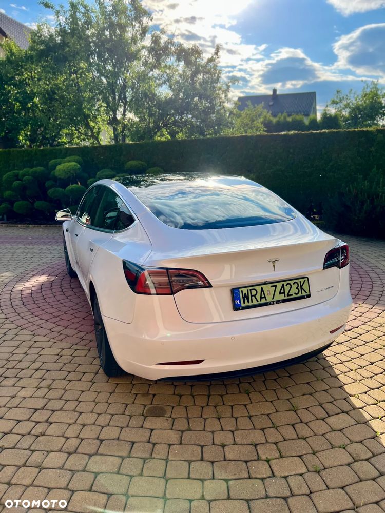 Tesla Model 3 - 16