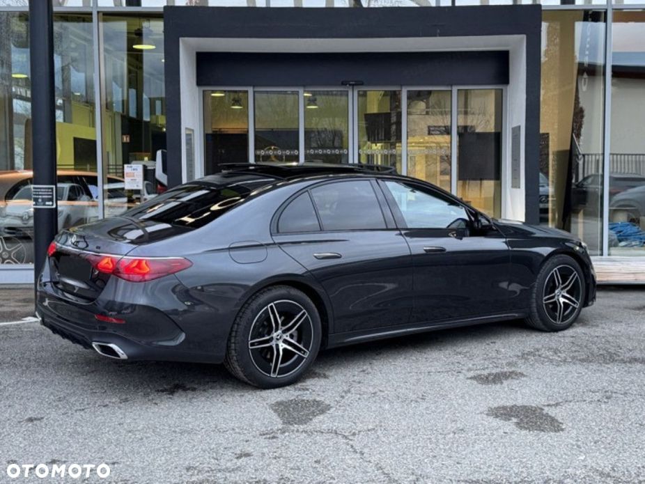 Mercedes-Benz Klasa E 220 d mHEV 4-Matic AMG 9G-Tronic - 9
