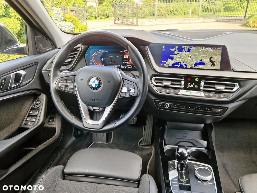 BMW Seria 1 118d Sport Line Shadow - 22