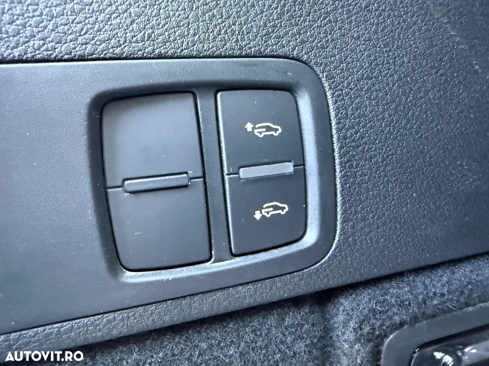 Audi Q5 40 TDI quattro S tronic design - 32