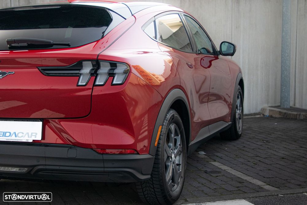 Ford Mustang Mach-E Standard AWD - 30