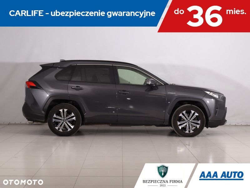Toyota RAV4 - 8