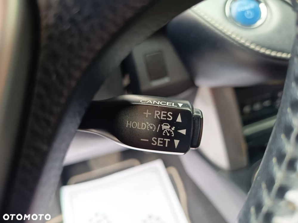 Toyota RAV4 Hybrid Premium 4x2 - 30