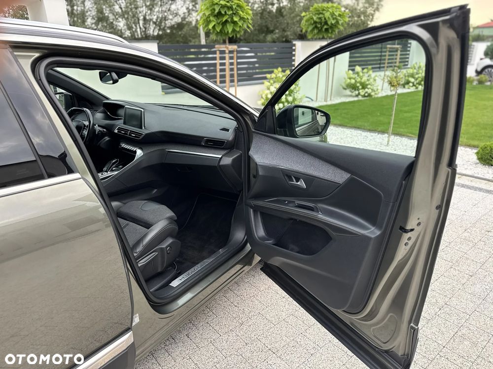 Peugeot 5008 - 23